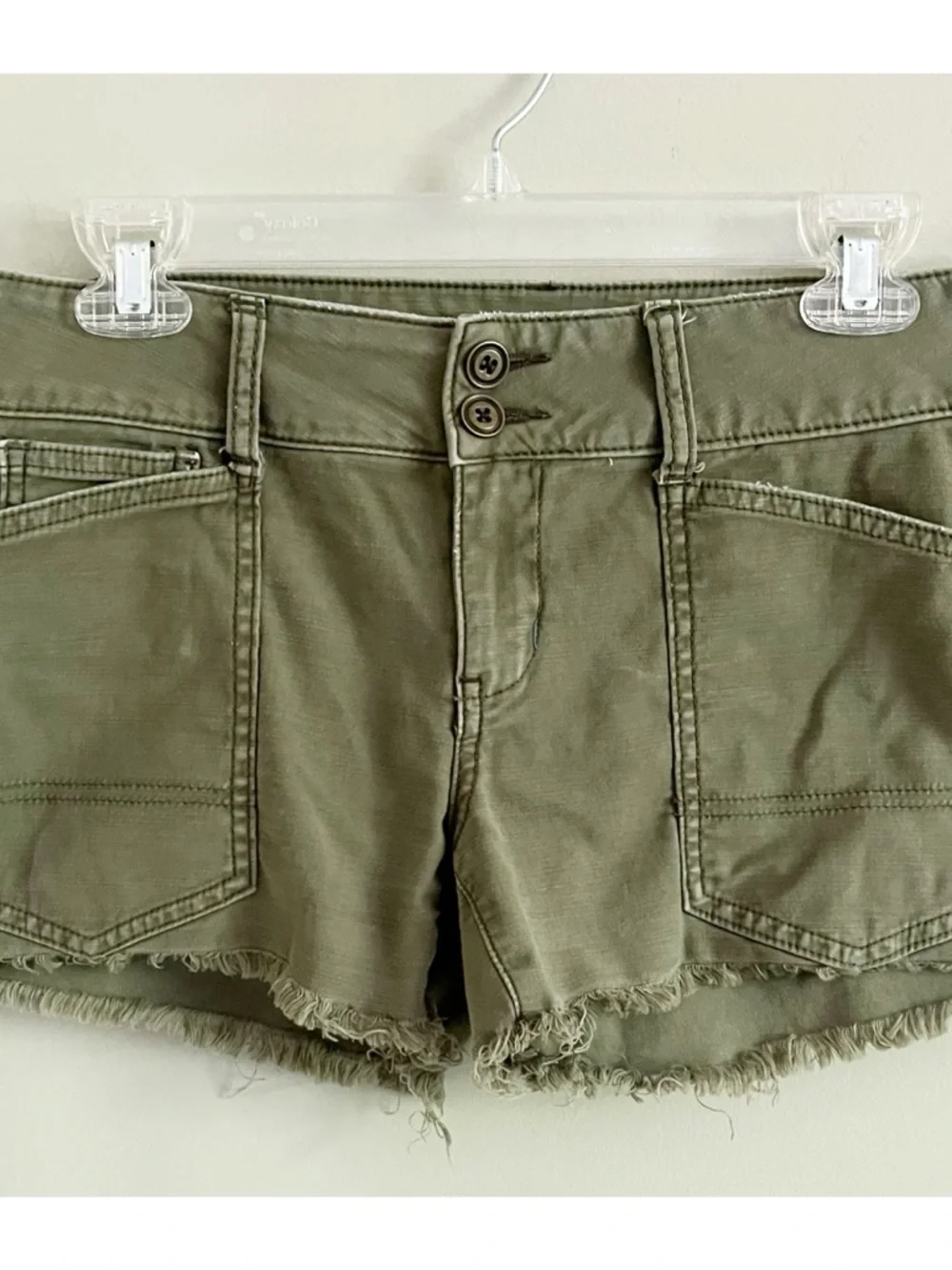 Anthro Pilcro The Wanderer olive 🫒 green shorts sz 26 - Picture 5 of 13